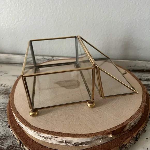 Vintage DISPLAY CASE BOX GLASS & BRASS KeepSake Curio Terrarium Hinge Lid Footed - Picture 5 of 9